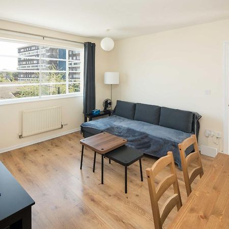 דירות 2Bd London Flat - City Buzz & Parkside Serenity מראה חיצוני תמונה