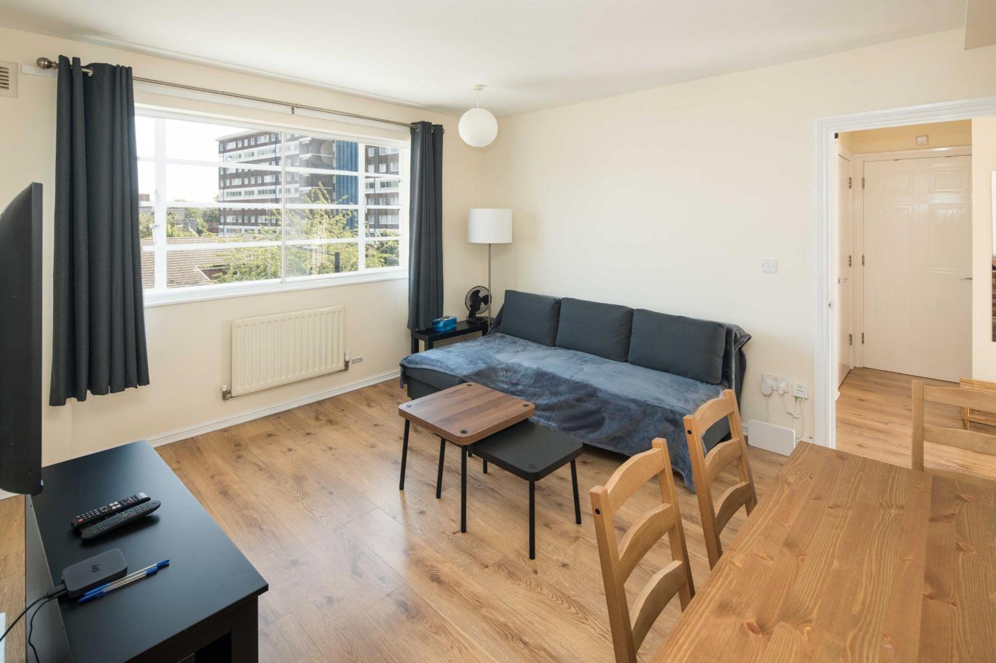 דירות 2Bd London Flat - City Buzz & Parkside Serenity מראה חיצוני תמונה