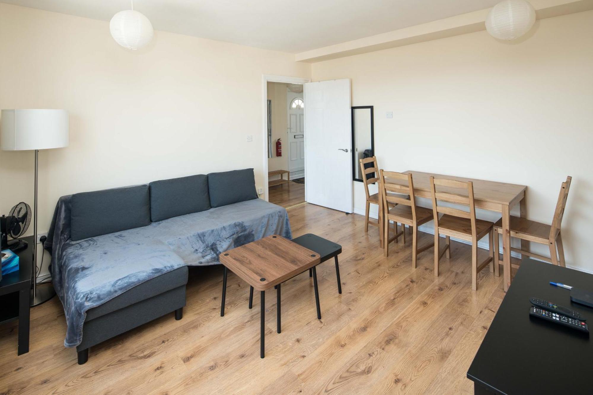 דירות 2Bd London Flat - City Buzz & Parkside Serenity מראה חיצוני תמונה